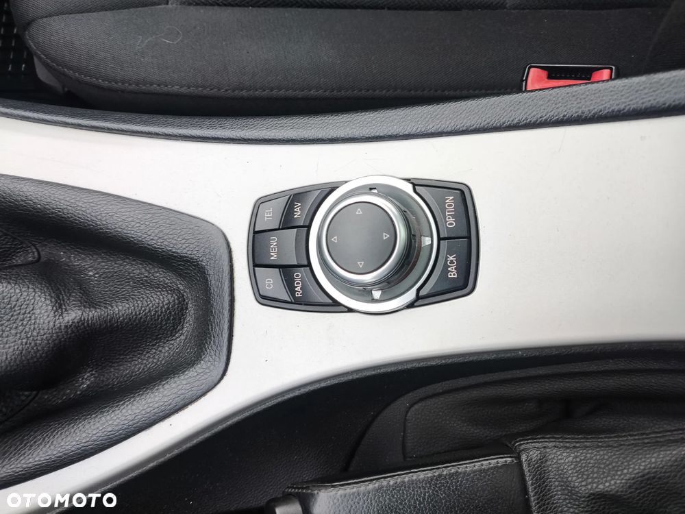 BMW Seria 3 320d - 16