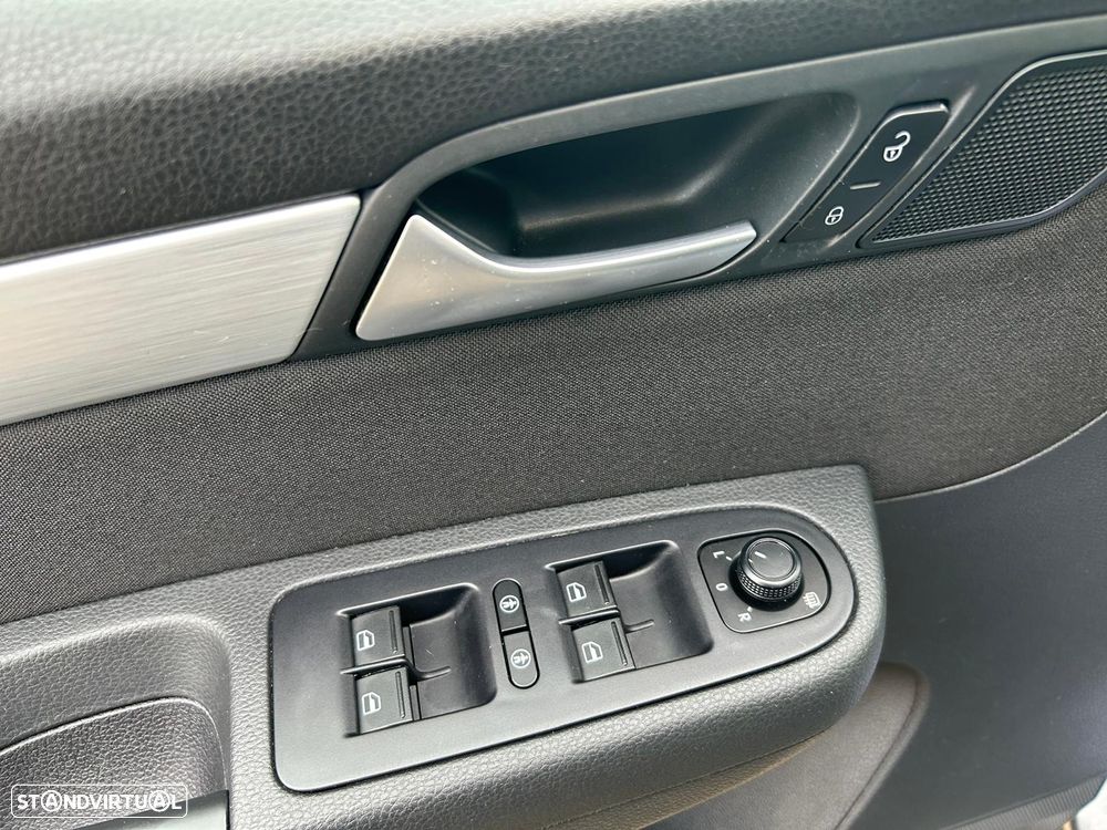 VW Sharan 2.0 TDI Highline DSG - 12