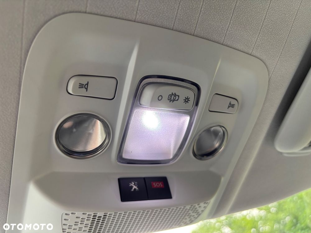 Peugeot 2008 1.6 VTi Allure - 22