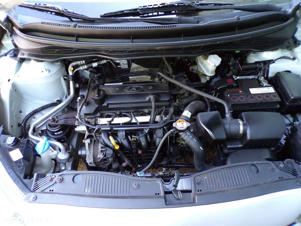Hyundai i20 - 20