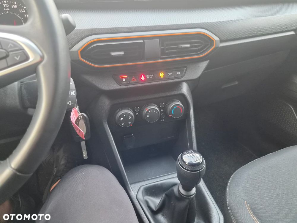 Dacia Sandero Stepway TCe 110 Expression + - 17