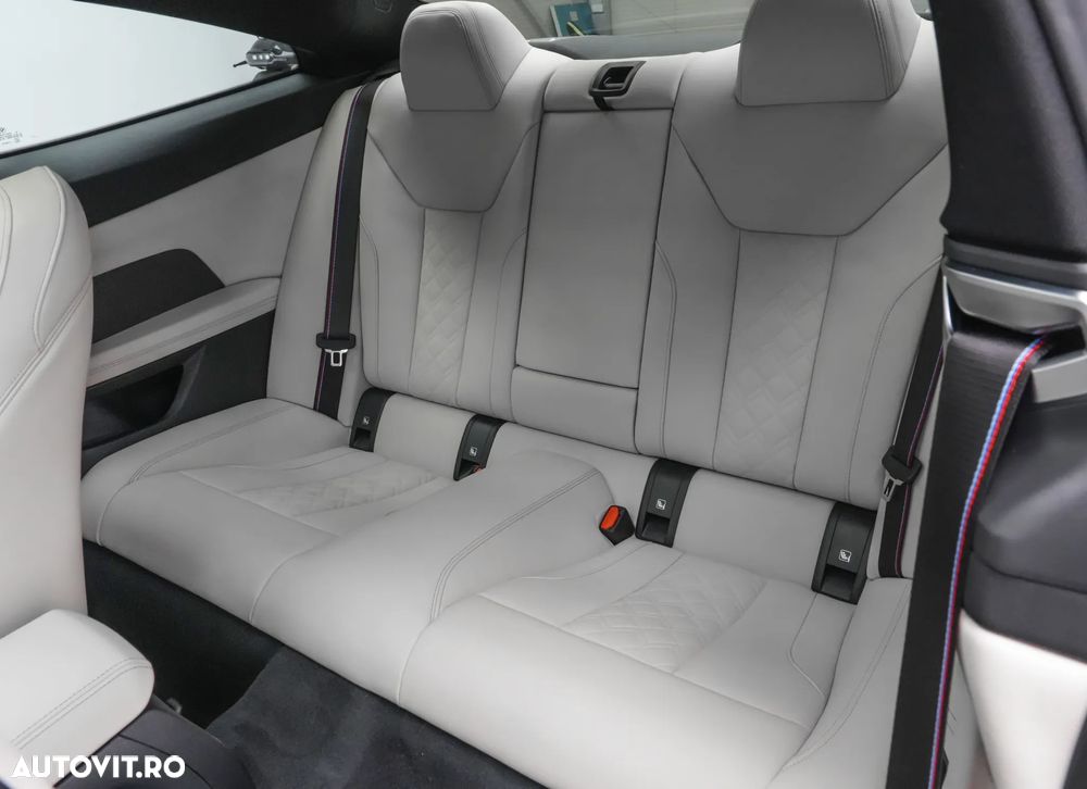 BMW M4 M440i xDrive AT MHEV - 16