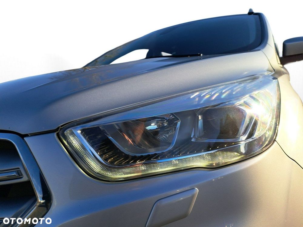 Ford Kuga - 10