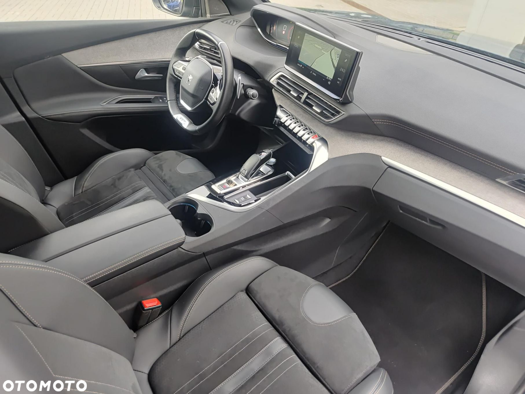 Peugeot 5008 1.6 PureTech GT Pack S&S EAT8 - 26