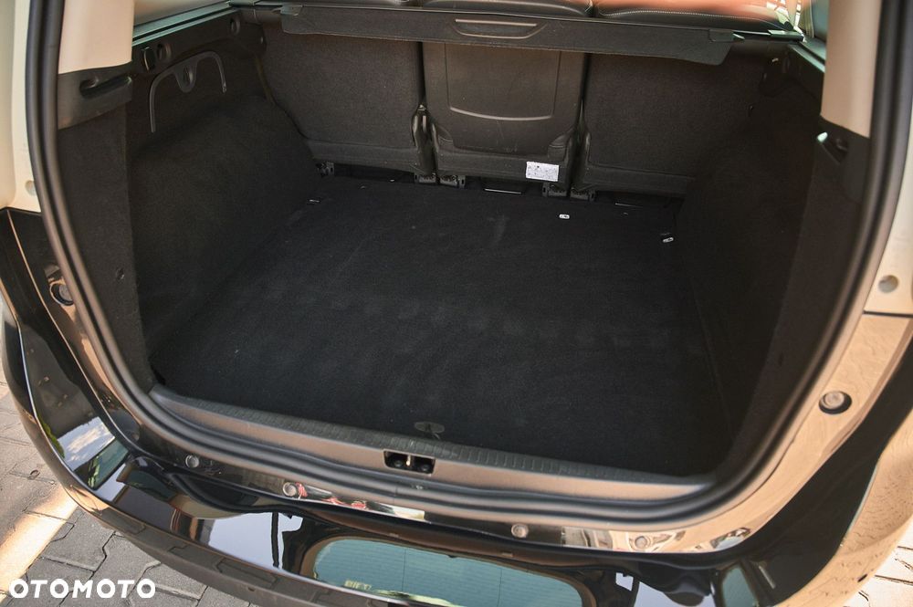 Renault Grand Scenic - 11