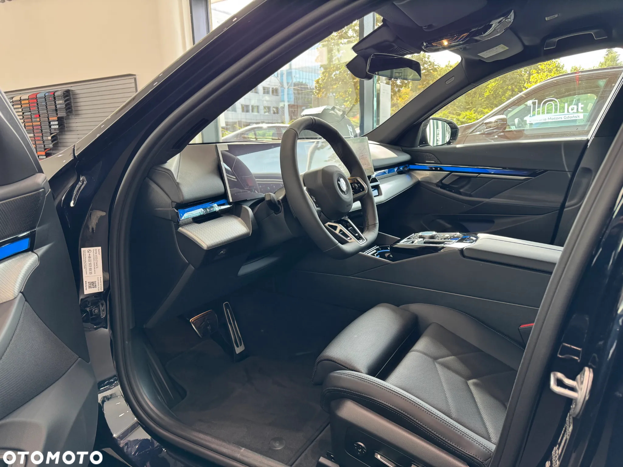BMW Seria 5 520i mHEV - 5