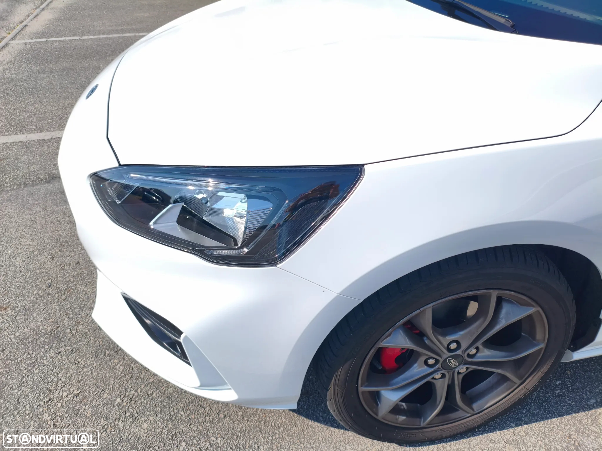 Ford Focus 1.0 EcoBoost MHEV ST-Line - 3