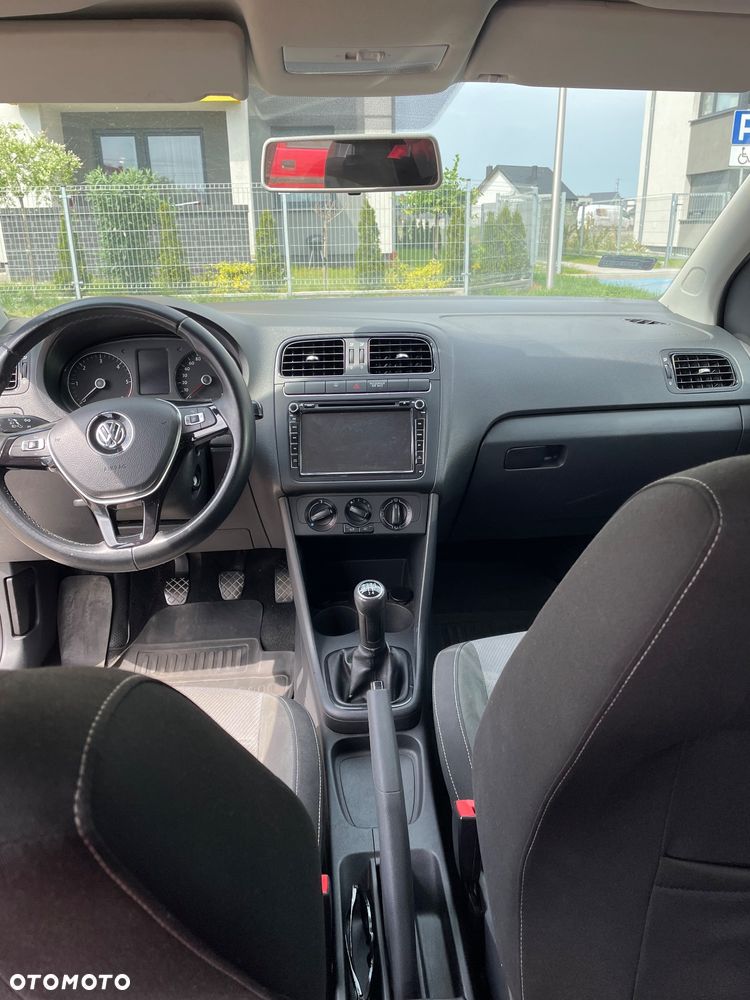 Volkswagen Polo - 8