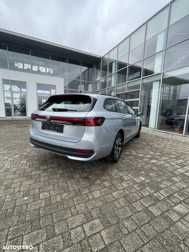 Volkswagen Passat 1.5 eTSI DSG MHEV Base - 5