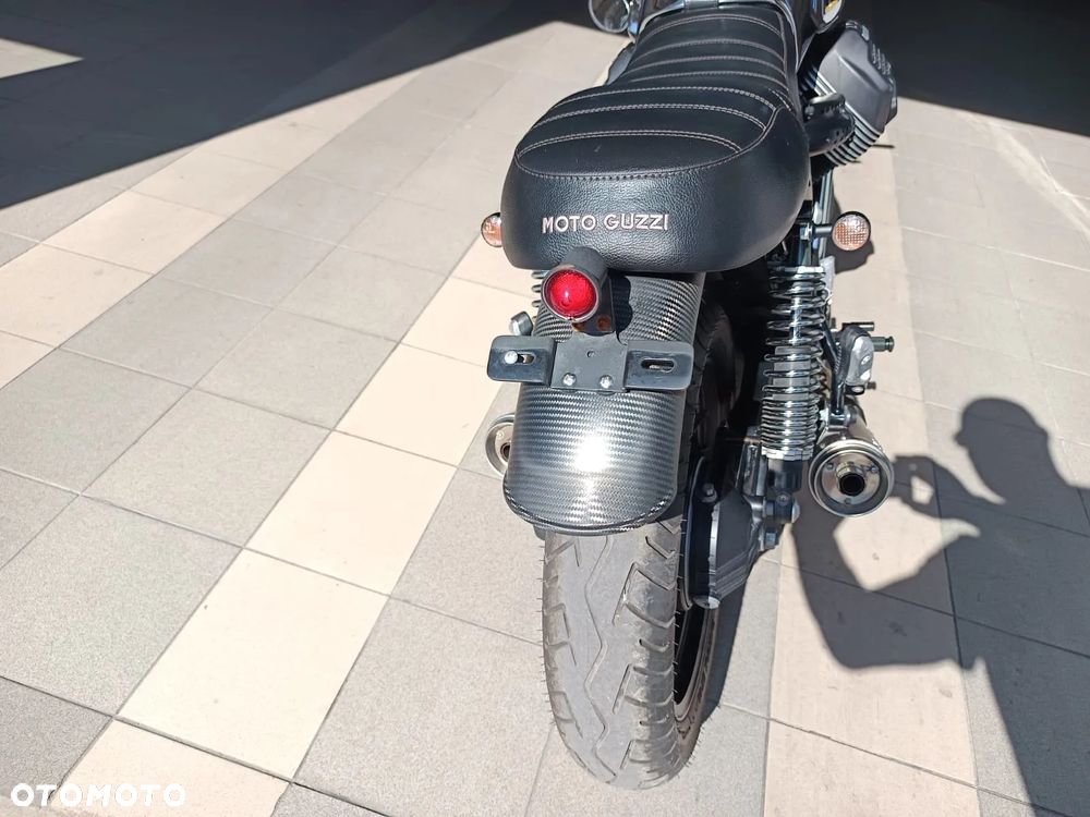 Moto Guzzi V7 - 5