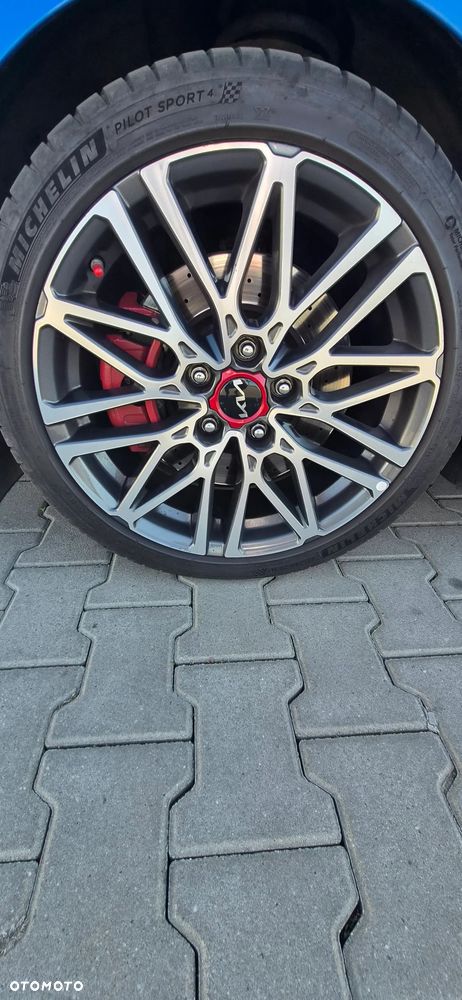 Kia Ceed - 12