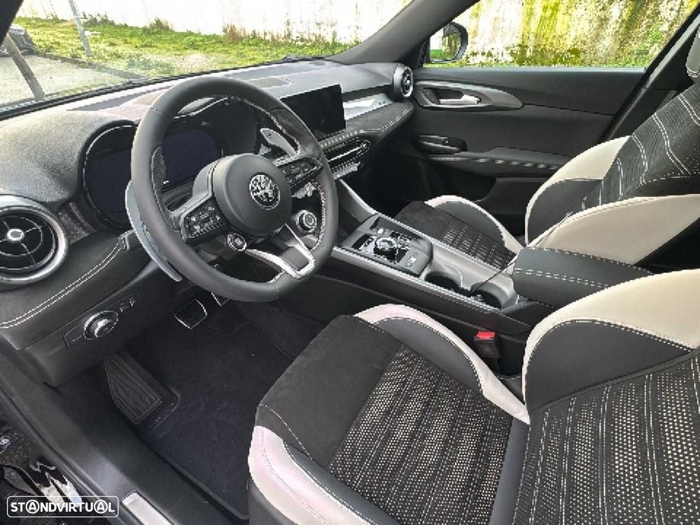 Alfa Romeo Tonale 1.5 VGT Hybrid Sport Speciale - 12