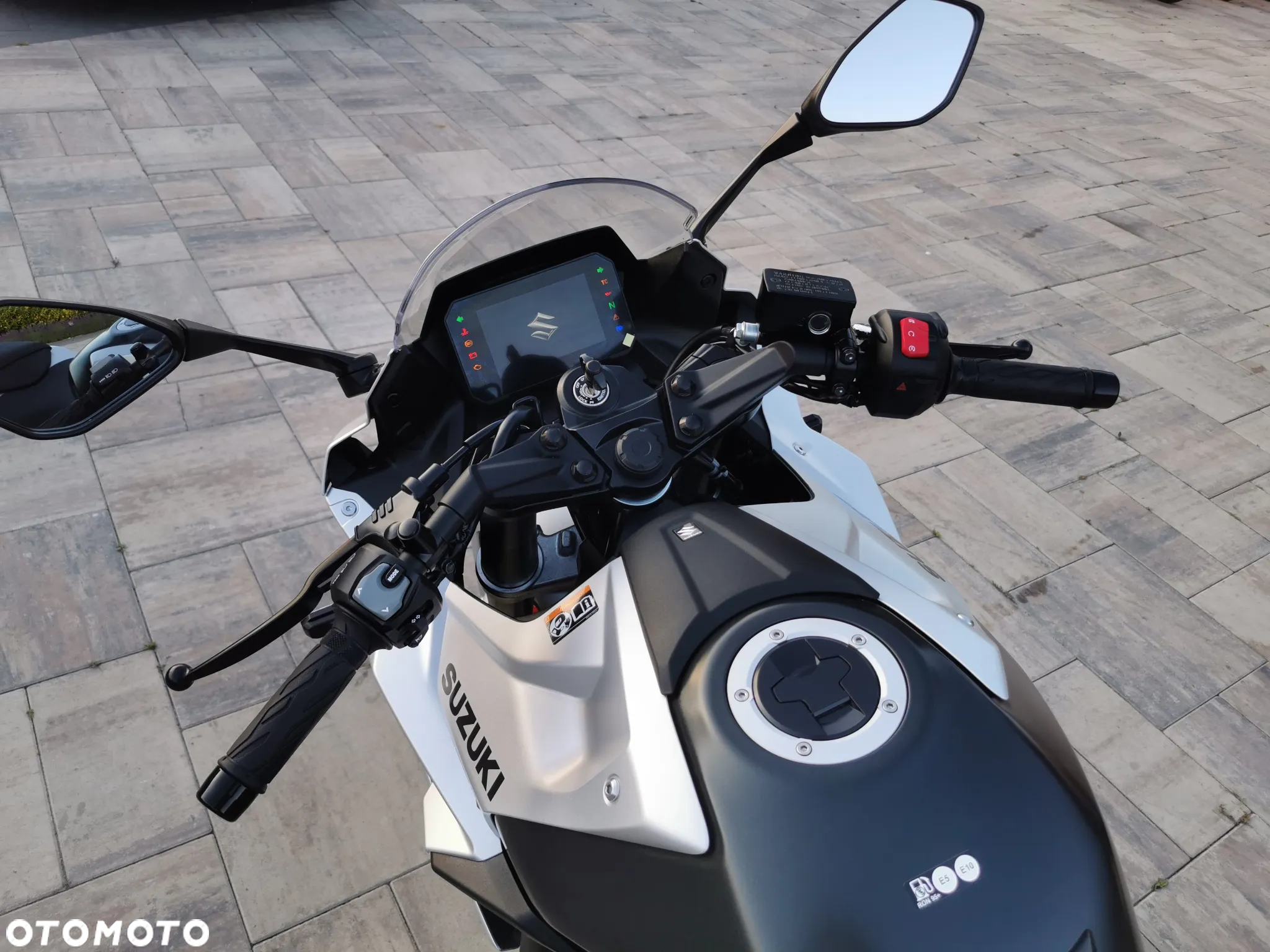Suzuki GSX - 25