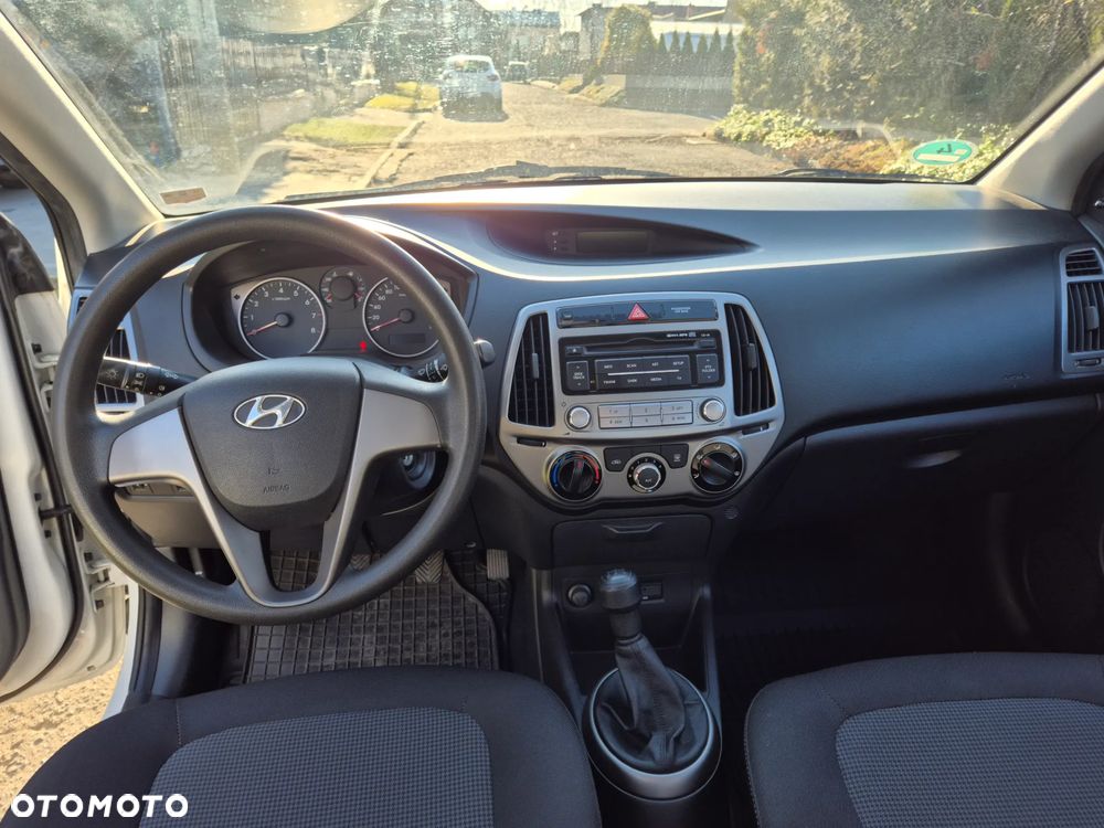 Hyundai i20 - 10