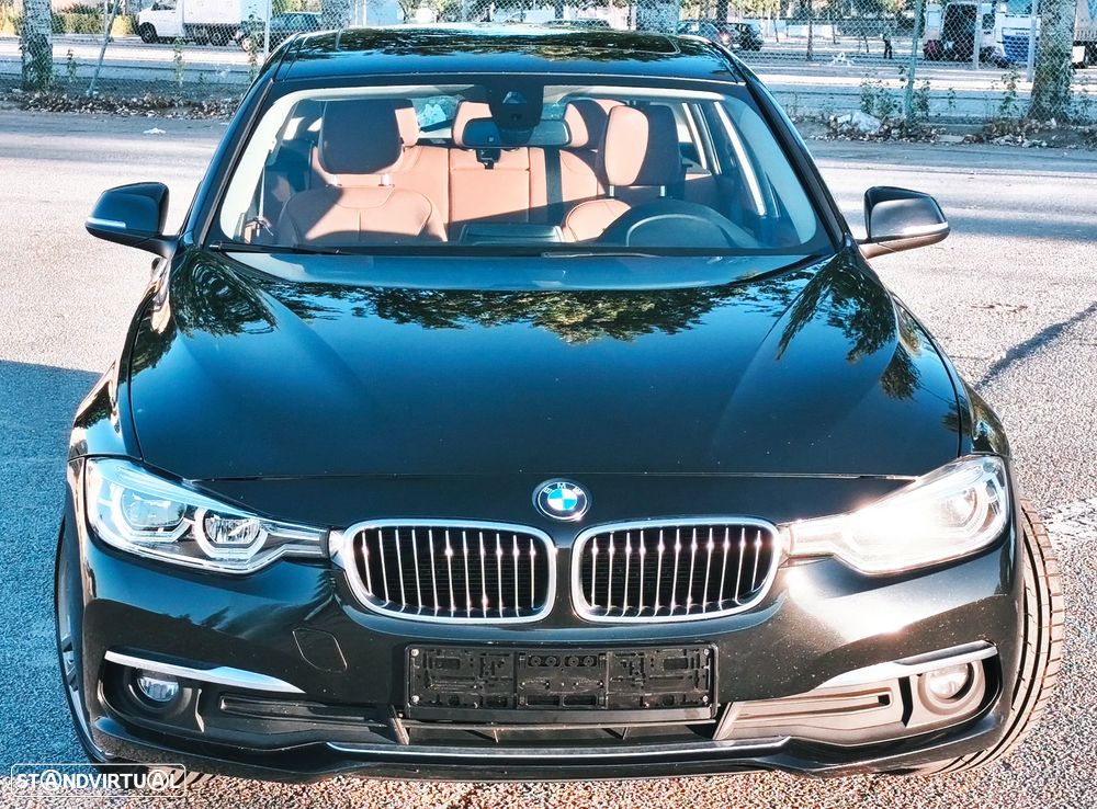 BMW 320 d Touring Line Luxury Auto - 2