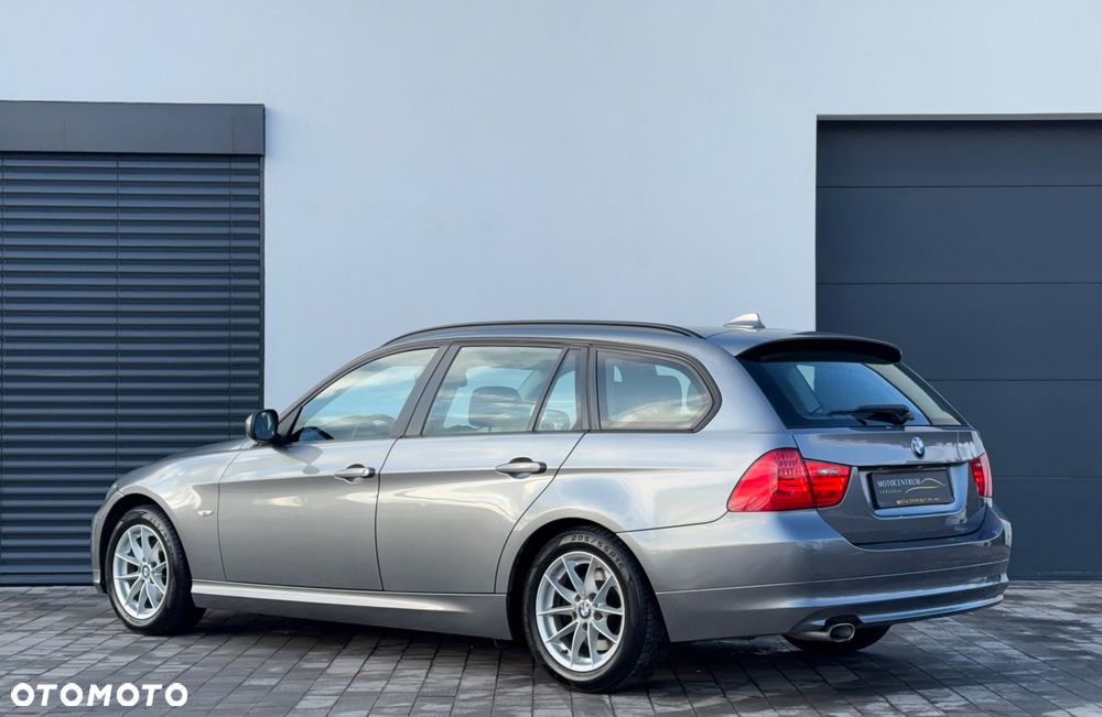 BMW Seria 3 320d DPF - 6