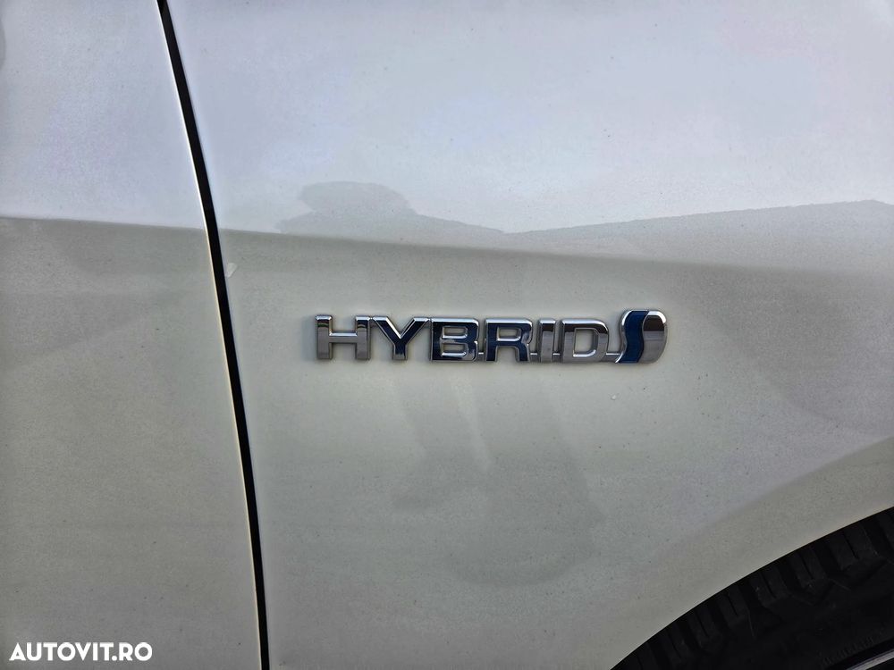 Toyota Corolla 1.8 Hybrid Business Edition - 33