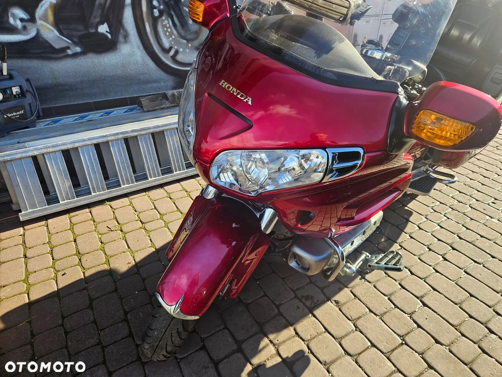 Honda GL - 8