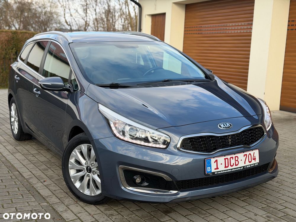 Kia Ceed - 24