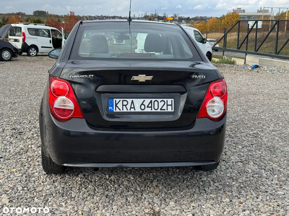 Chevrolet Aveo - 10