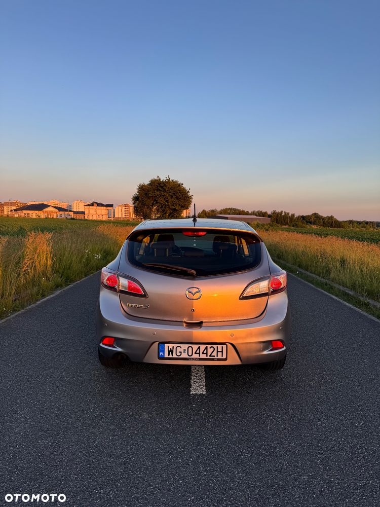 Mazda 3 1.6 Exclusive + - 10