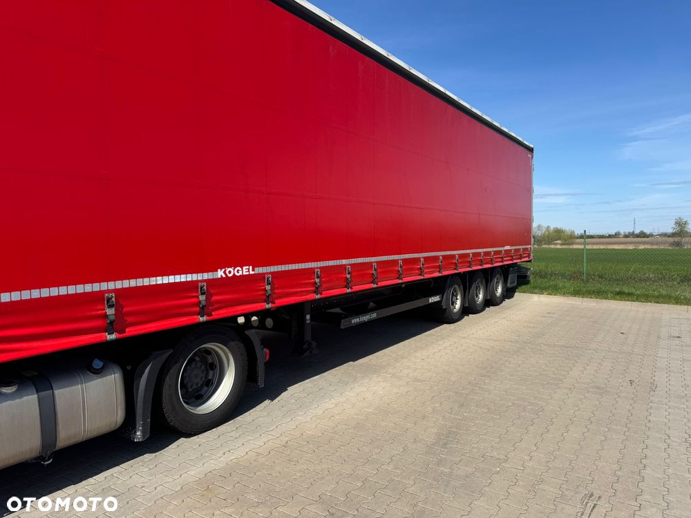 Mercedes-Benz ACTROS - 11