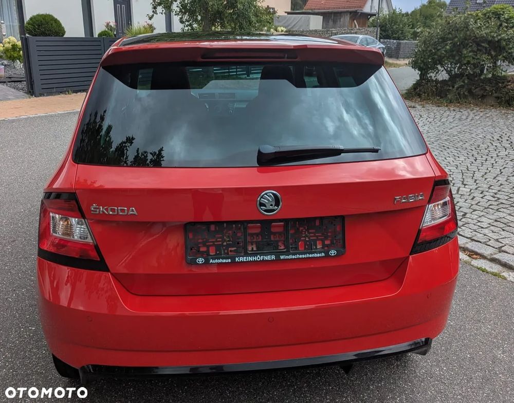 Skoda Fabia 1.2 TSI Monte Carlo - 5