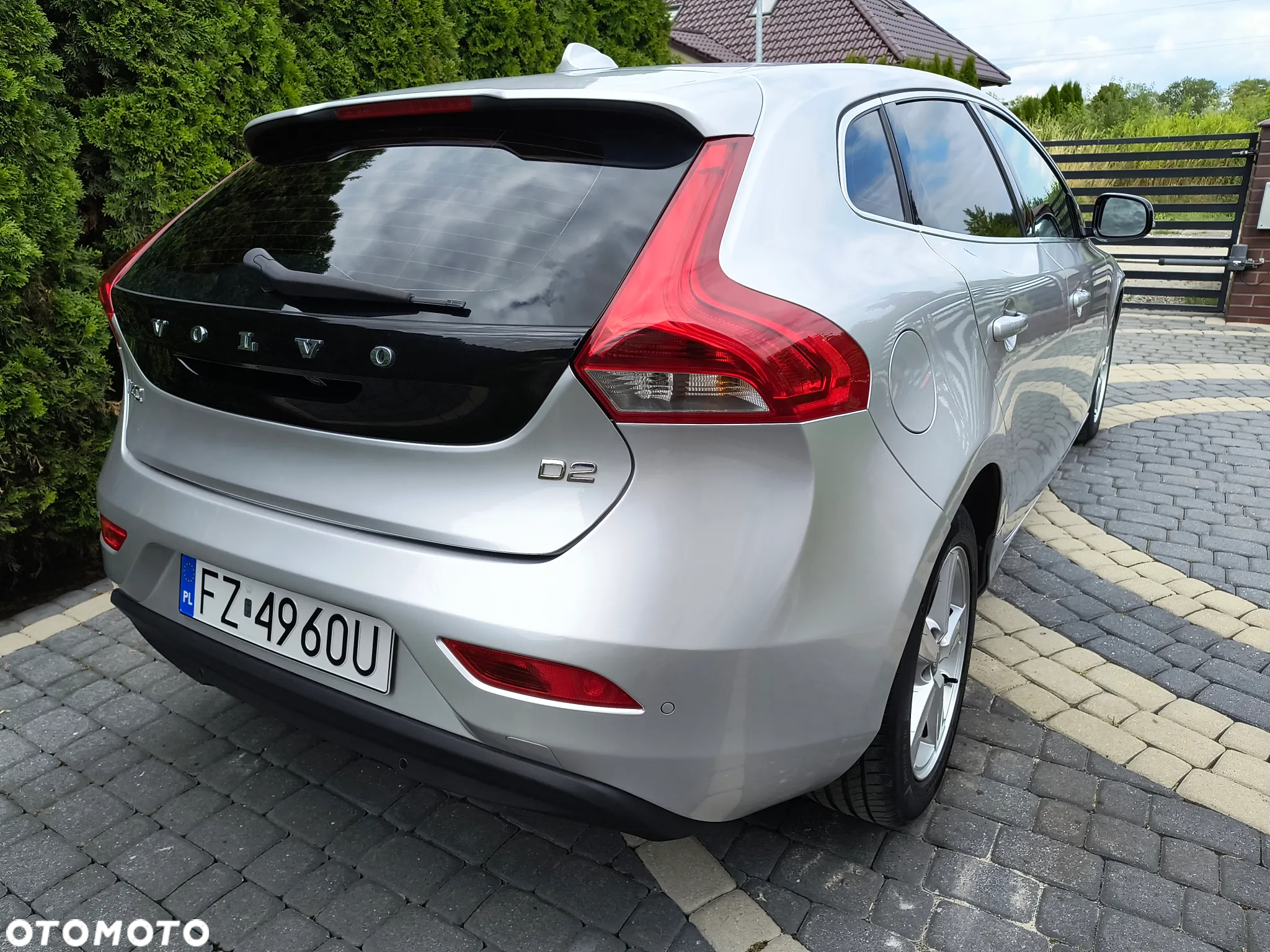 Volvo V40 D2 Momentum - 3