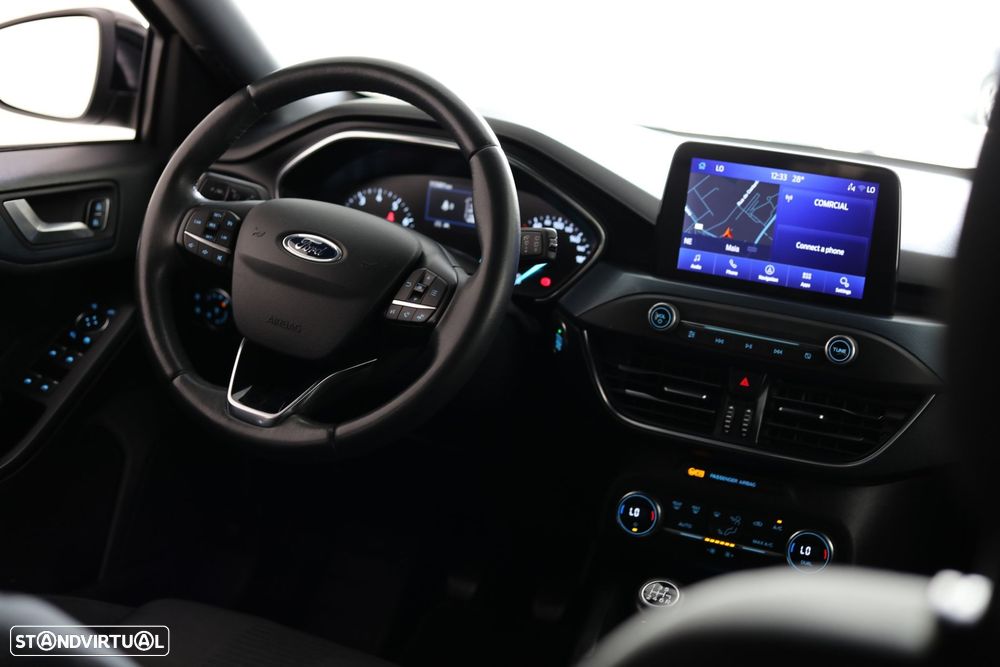 Ford Focus 1.0 EcoBoost Active - 15