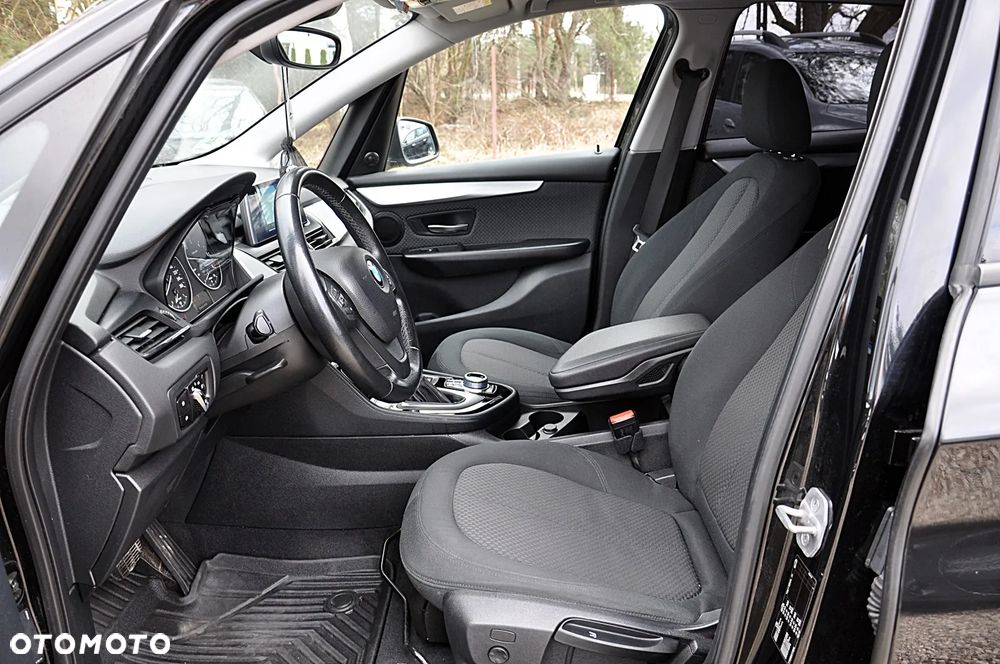 BMW Seria 2 218d Sport-Aut Advantage - 16