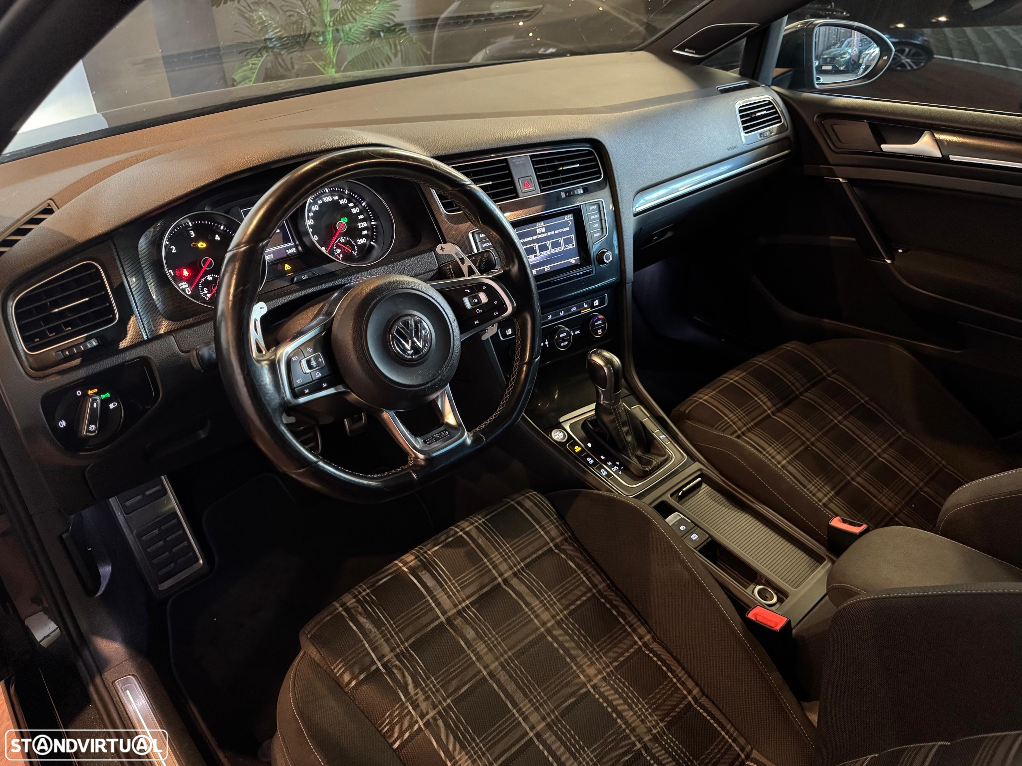 VW Golf 2.0 TDI GTD DSG - 13
