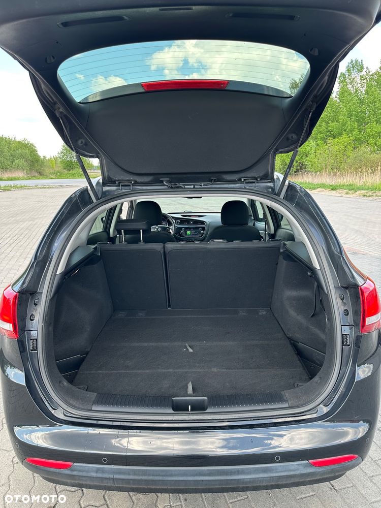 Kia Ceed 1.6 GDI L Business Line - 28
