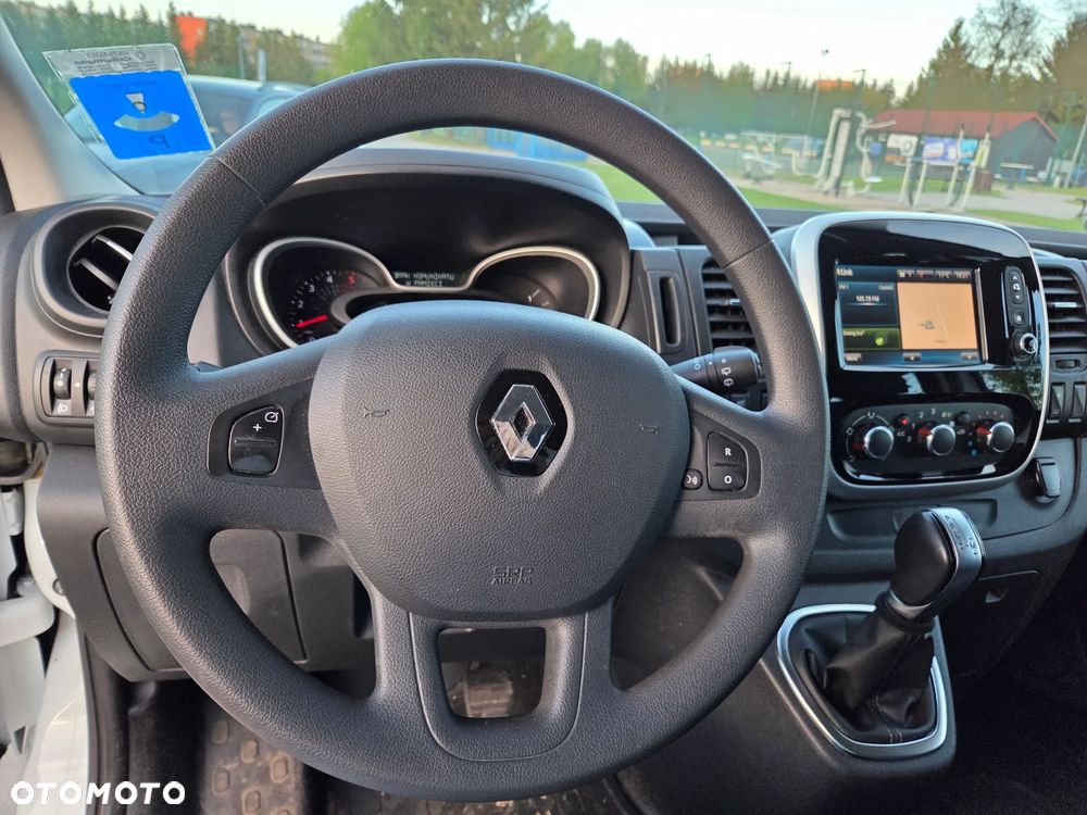 Renault Trafic - 16