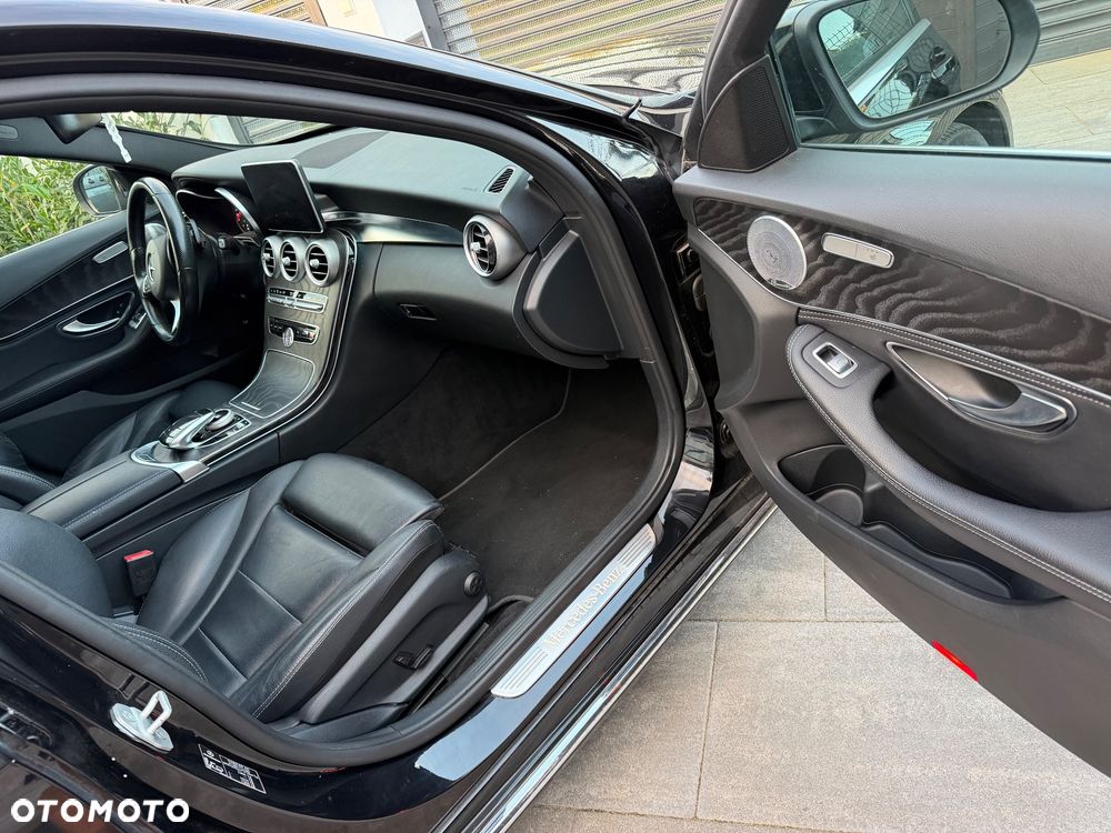 Mercedes-Benz Klasa C 350 e - 16