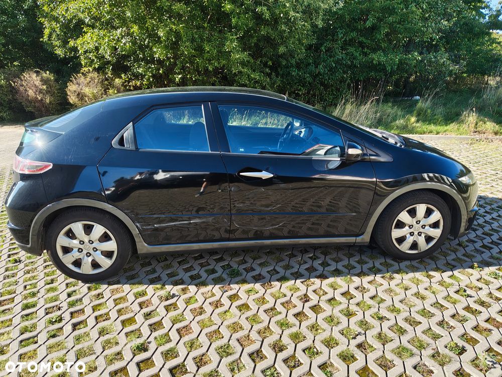 Honda Civic 1.8 Executive - 3