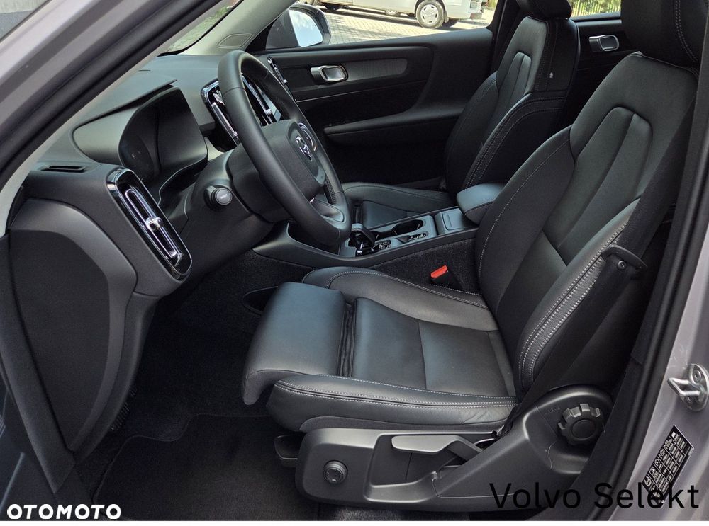Volvo XC 40 - 18