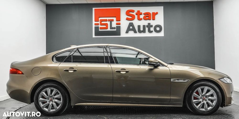 Jaguar XF 20d RWD E-Performance R-Sport - 11
