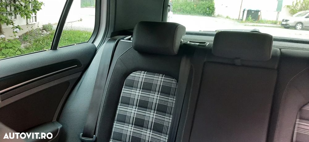 Volkswagen Golf 2.0 TDI DSG GTD - 4