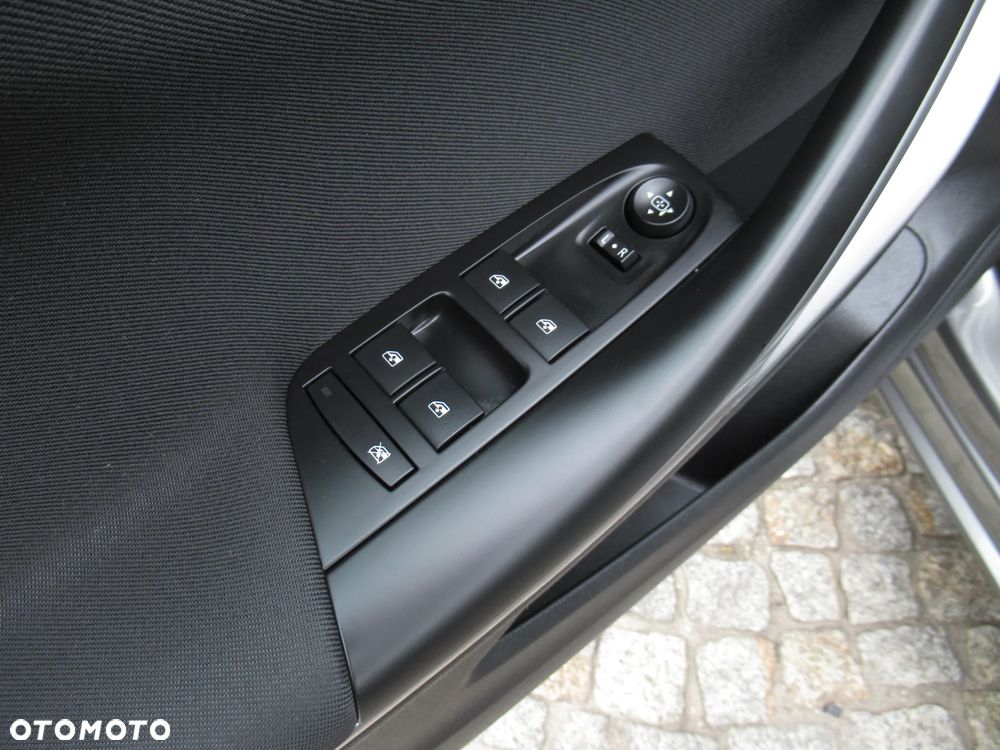 Opel Astra 1.4 Turbo Innovation - 21