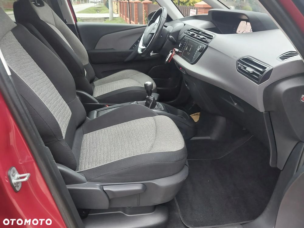 Citroën C4 Picasso ver-bluehdi-150-intensive - 21