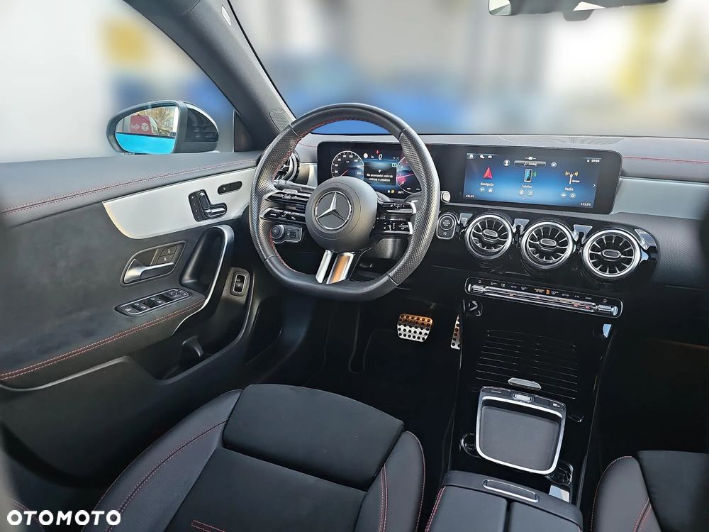 Mercedes-Benz CLA 220 4Matic 8G-DCT Edition AMG Line - 15