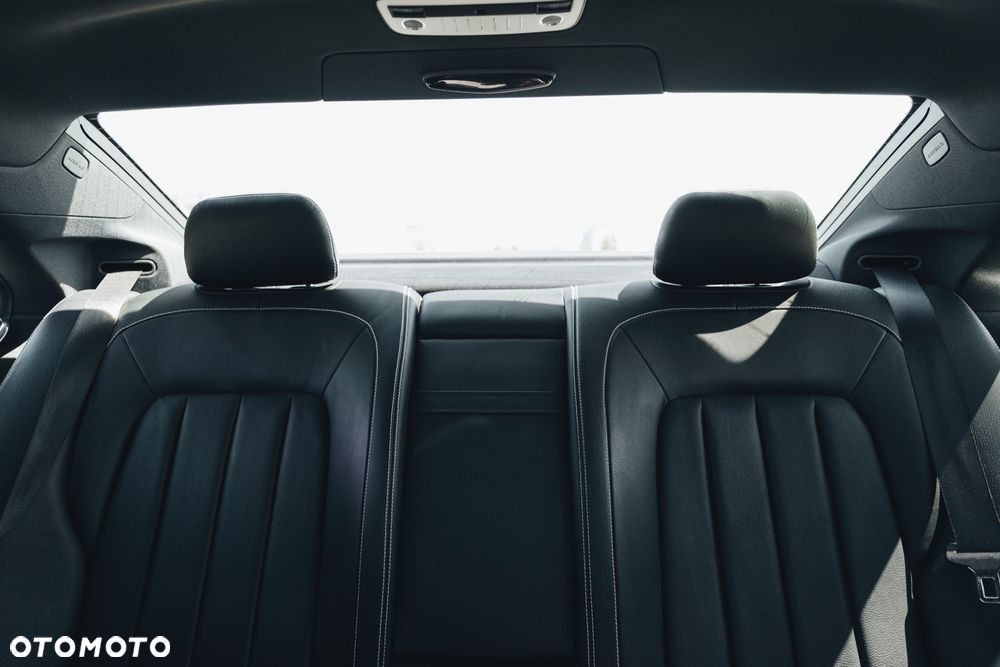 Mercedes-Benz CLS 500 4-Matic 7G-TRONIC - 11