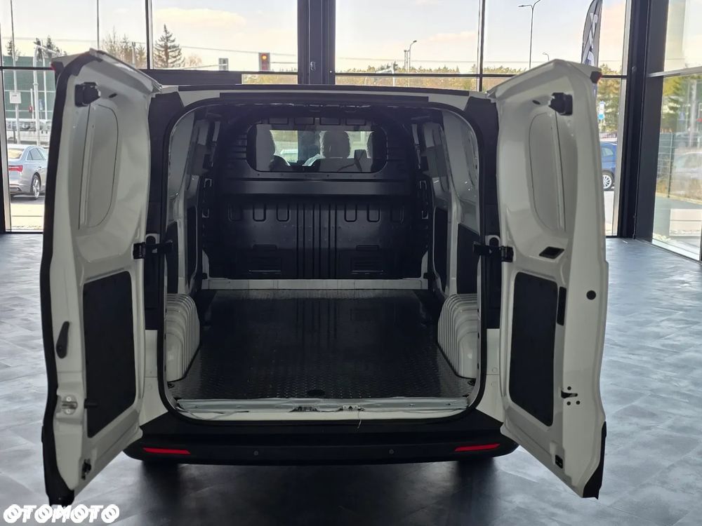 Maxus Deliver 7 L1H1 Fabrycznie NOWY z 2026 roku I Dostępny od reki I Leasing 102% I 5 Lat GWARANCJI I - 29