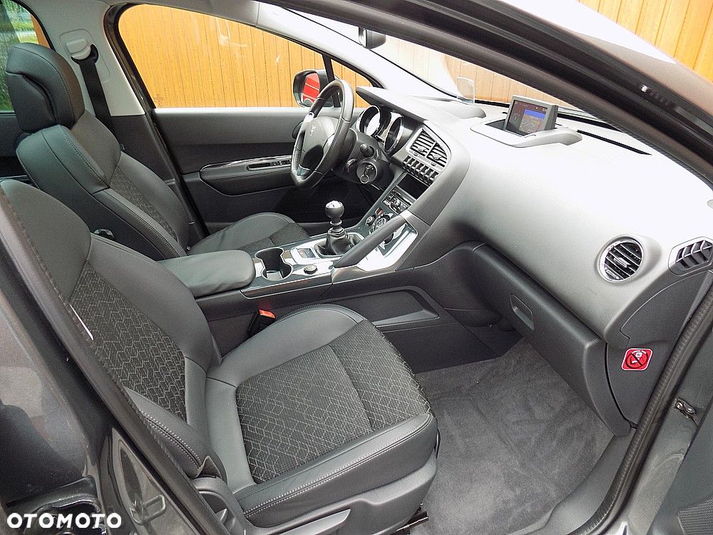 Peugeot 3008 HDi FAP 110 Allure - 8