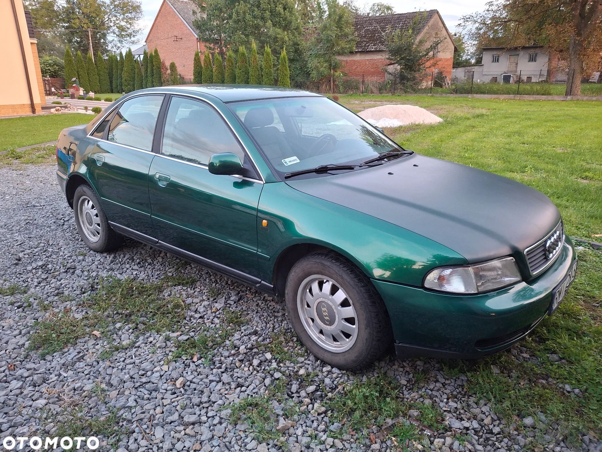 Audi A4 - 1