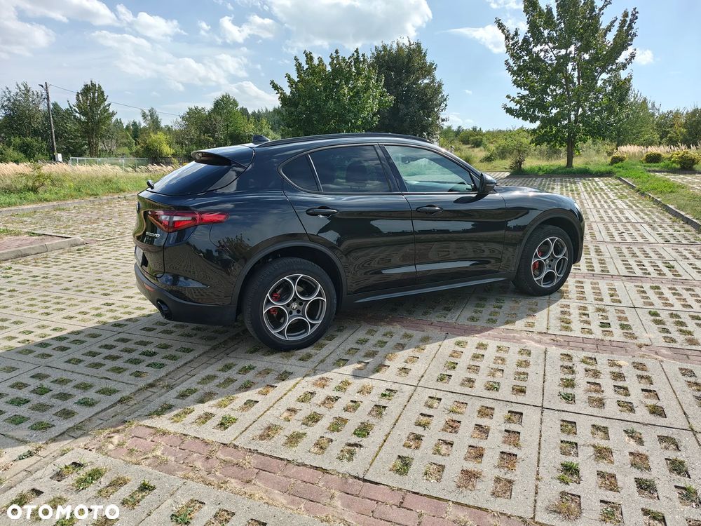 Alfa Romeo Stelvio 2.0 Turbo 16V AT8-Q4 Veloce - 15
