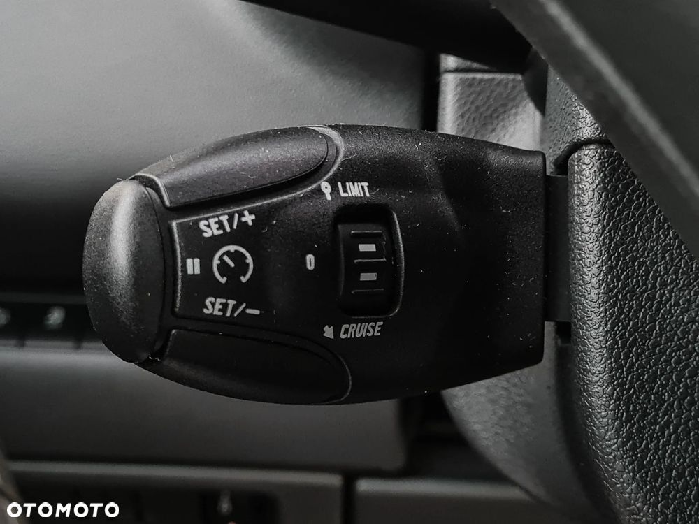 Peugeot 3008 1.6 HDi Style - 30