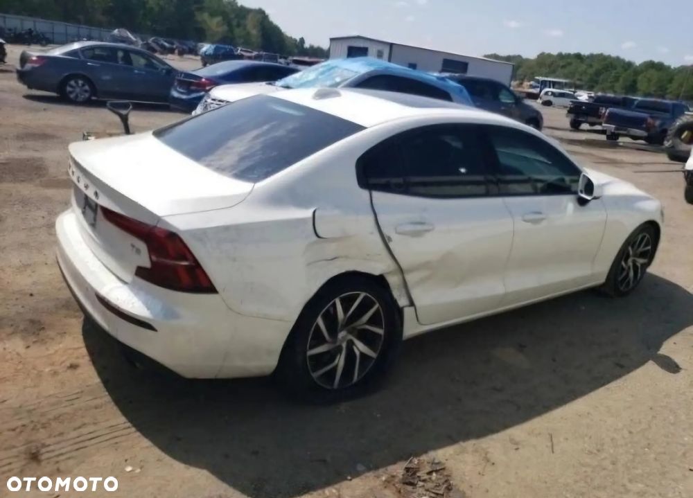 Volvo S60 T5 Momentum Pro - 9