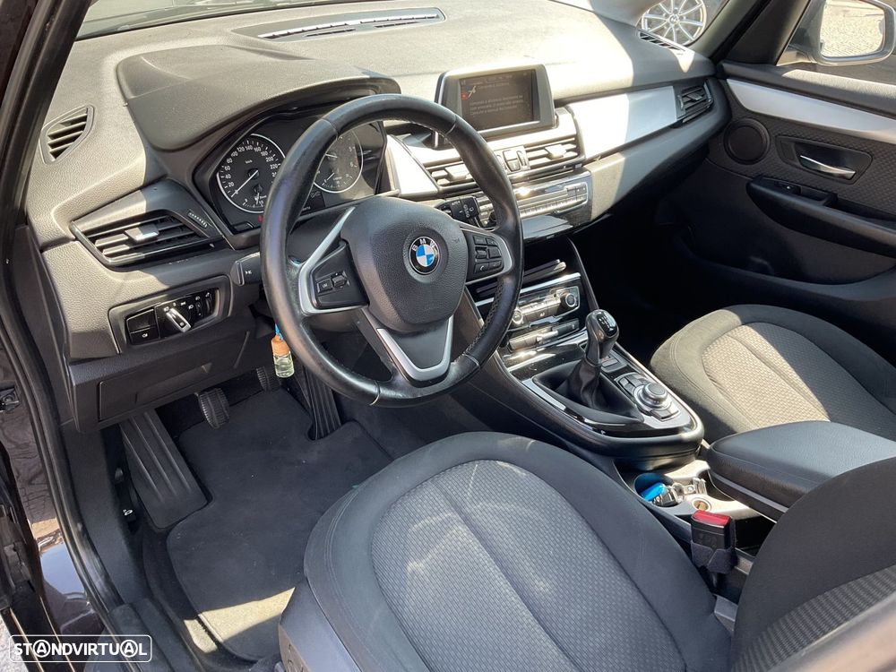 BMW 216 Active Tourer d - 18