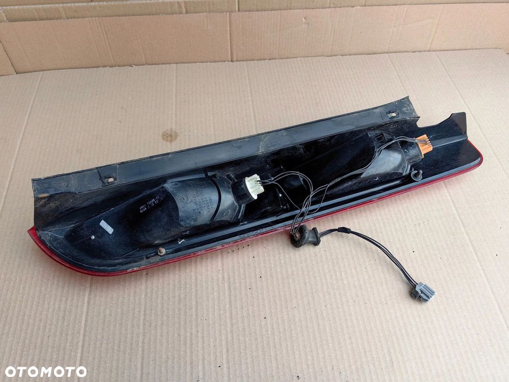 Lampa tył tylna PRAWA prawy tył Ford Focus Mk2 HB 8M51-13404-A - 2